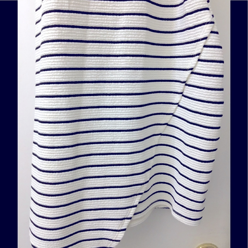 CHARLOTTE RUSSE DRESS - Picture 4 of 6